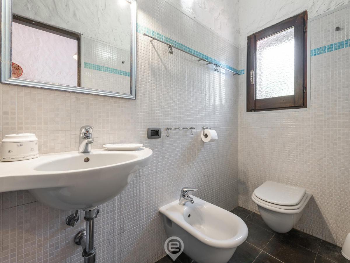 House Eleonora Villa Cala Sapone Екстериор снимка